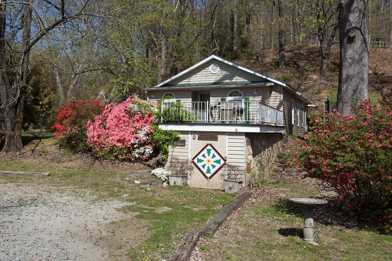 Villa Pine Gables Cabins à Lake Lure Extérieur photo