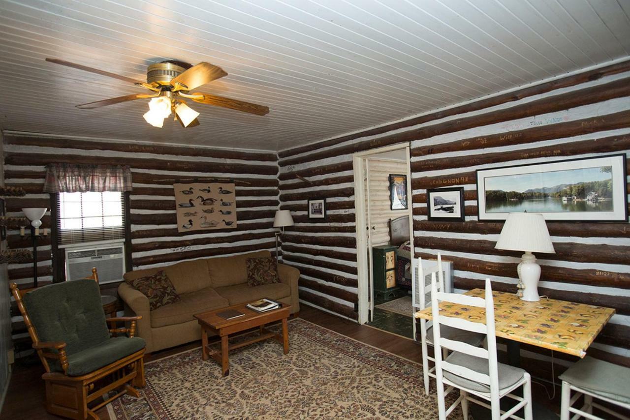 Villa Pine Gables Cabins à Lake Lure Extérieur photo