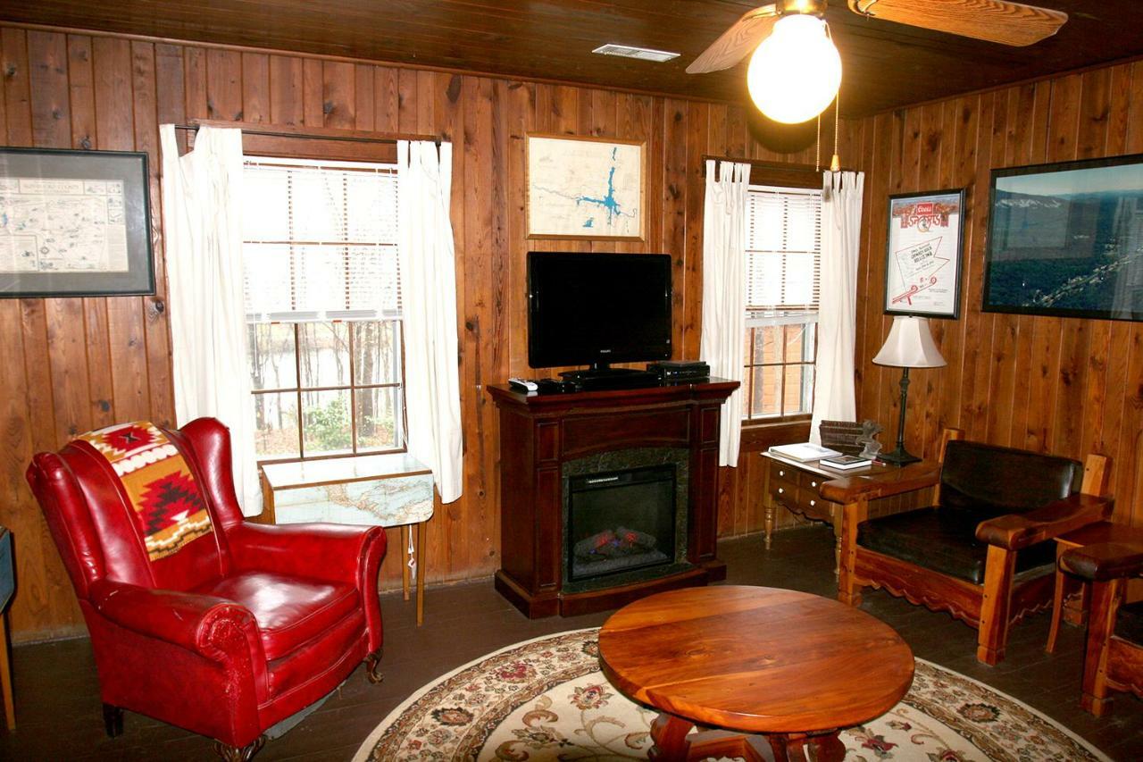 Villa Pine Gables Cabins à Lake Lure Extérieur photo